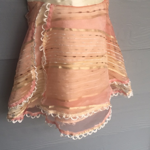 Adorable Leonor Dress - Picture 7 of 8